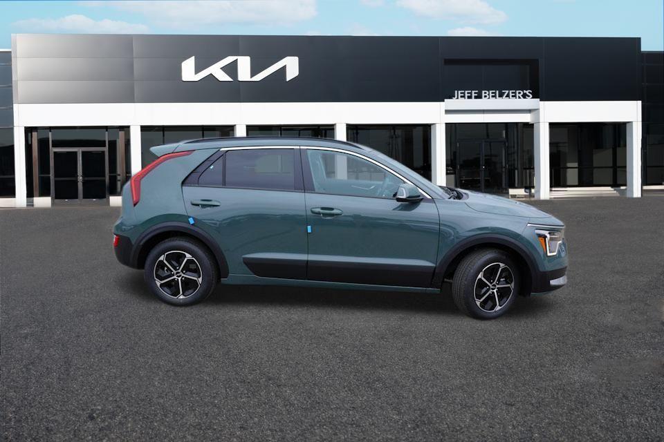 new 2025 Kia Niro car, priced at $28,456