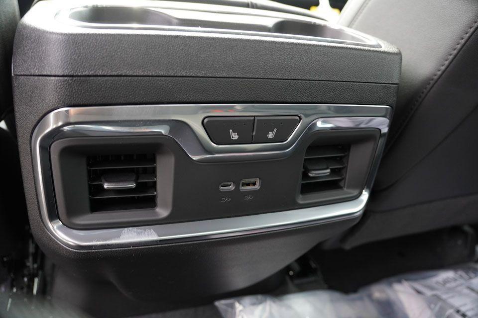 new 2026 Chevrolet Silverado 3500 car, priced at $75,335