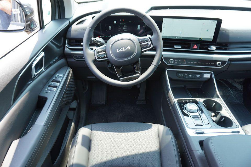 new 2026 Kia Carnival car, priced at $51,718