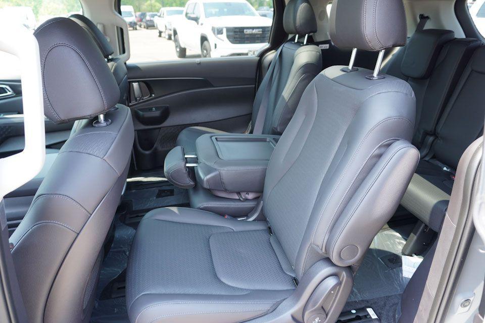 new 2026 Kia Carnival car, priced at $51,718