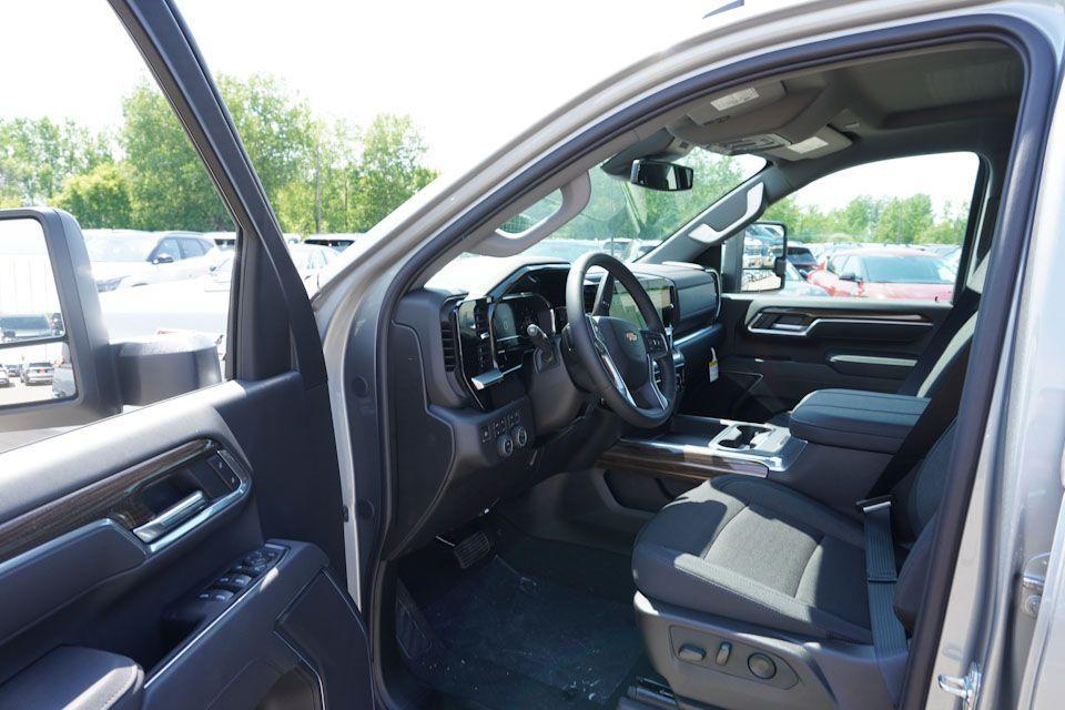 new 2025 Chevrolet Silverado 3500 car, priced at $59,434