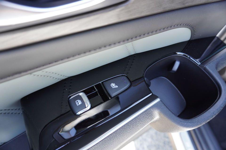 new 2025 Kia Sorento car, priced at $42,550