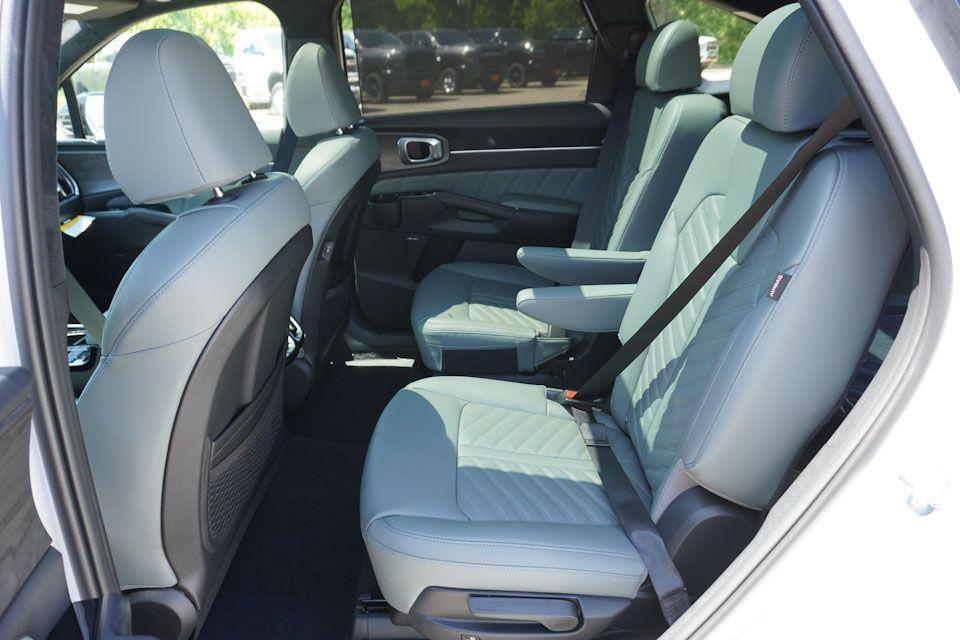 new 2025 Kia Sorento car, priced at $42,550