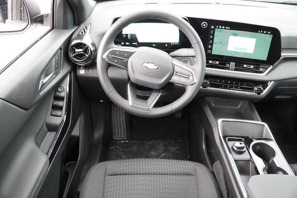 new 2026 Chevrolet Equinox car, priced at $29,540