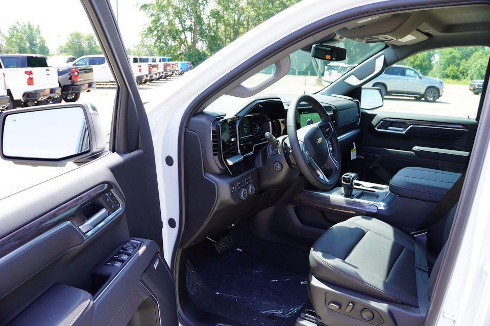 new 2025 Chevrolet Silverado 1500 car, priced at $53,995