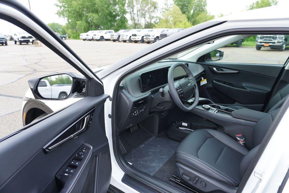new 2025 Kia EV6 car, priced at $45,283