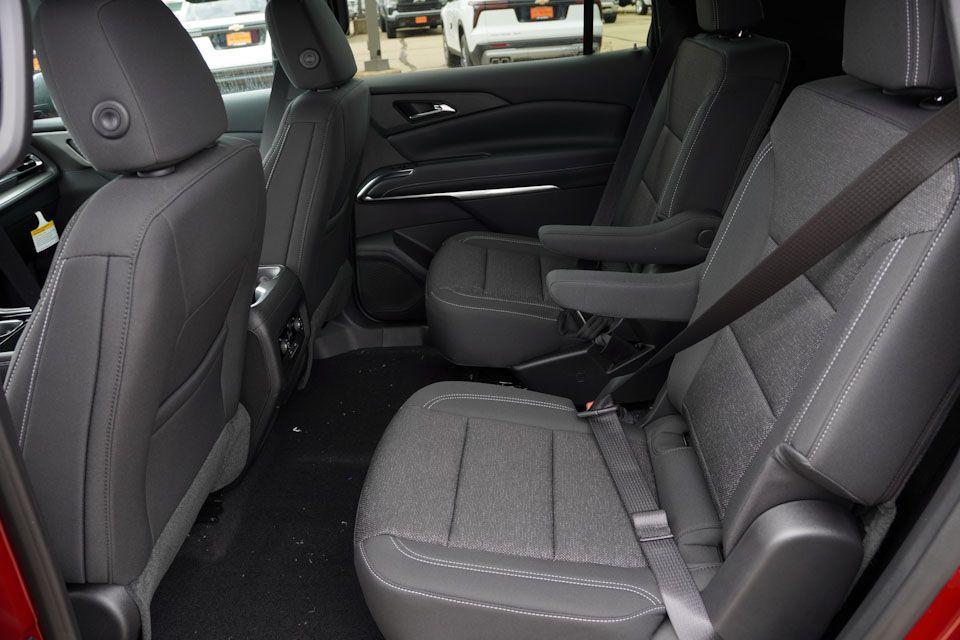 new 2026 Chevrolet Traverse car, priced at $42,215