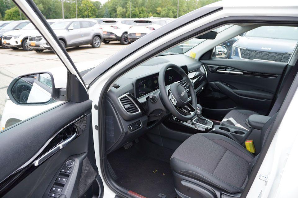 new 2026 Kia Seltos car, priced at $26,990
