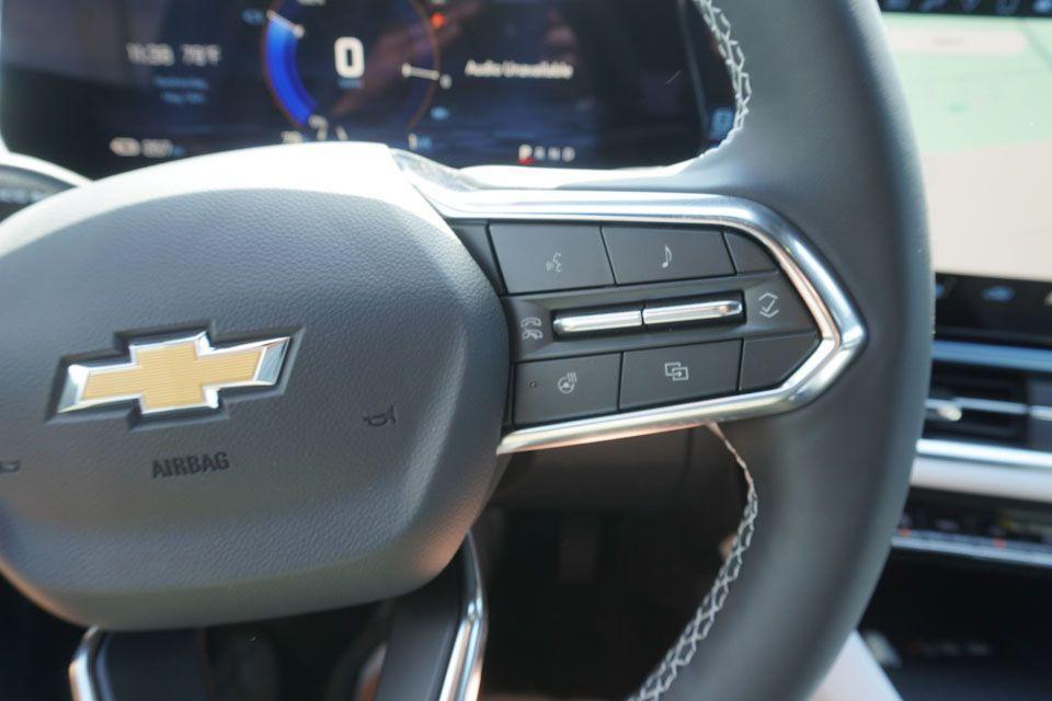 new 2025 Chevrolet Equinox EV car, priced at $39,890