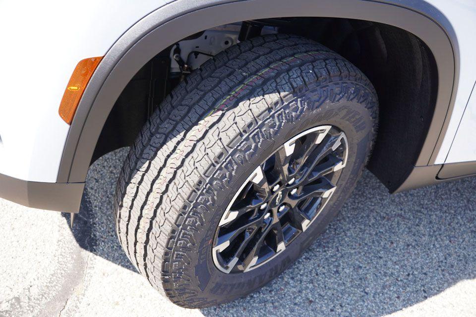 new 2026 Chevrolet Traverse car, priced at $50,566