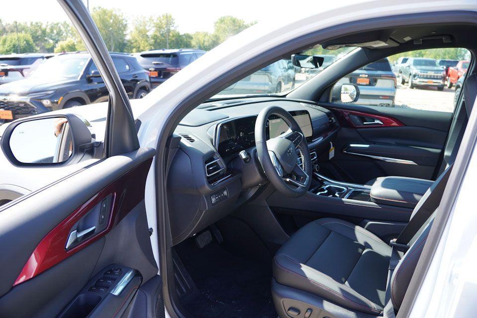 new 2026 Chevrolet Traverse car, priced at $50,566