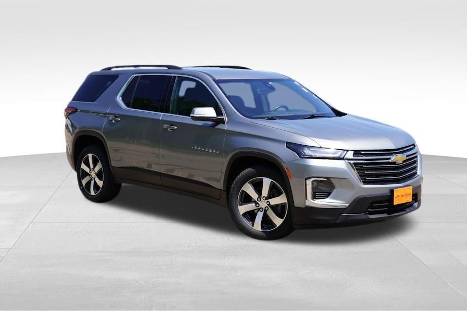 used 2023 Chevrolet Traverse car, priced at $29,369
