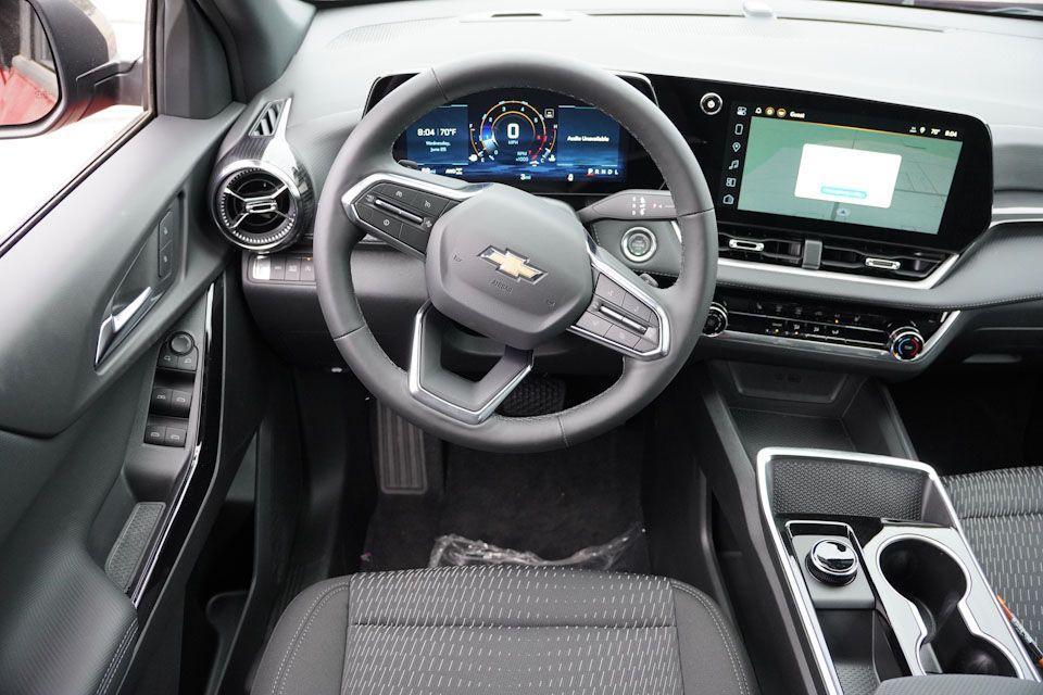 new 2026 Chevrolet Equinox car, priced at $30,730