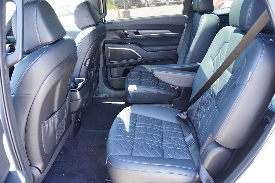 new 2025 Kia Telluride car, priced at $49,844