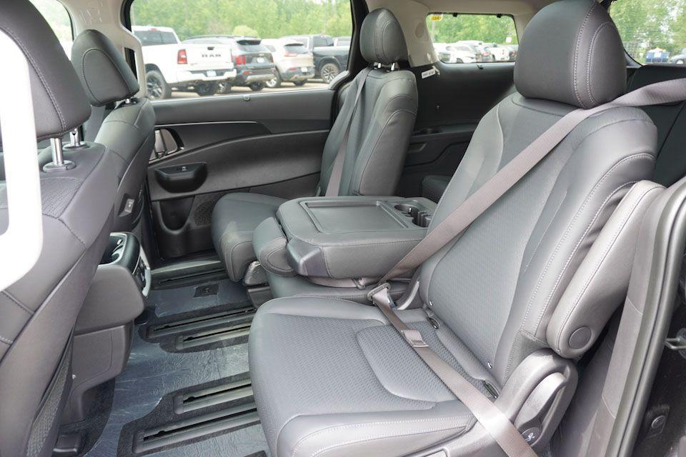 new 2026 Kia Carnival car, priced at $51,242