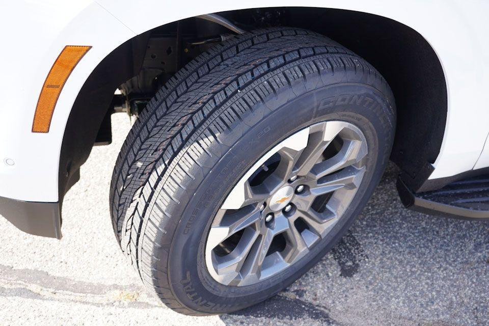 new 2026 Chevrolet Suburban car, priced at $70,685