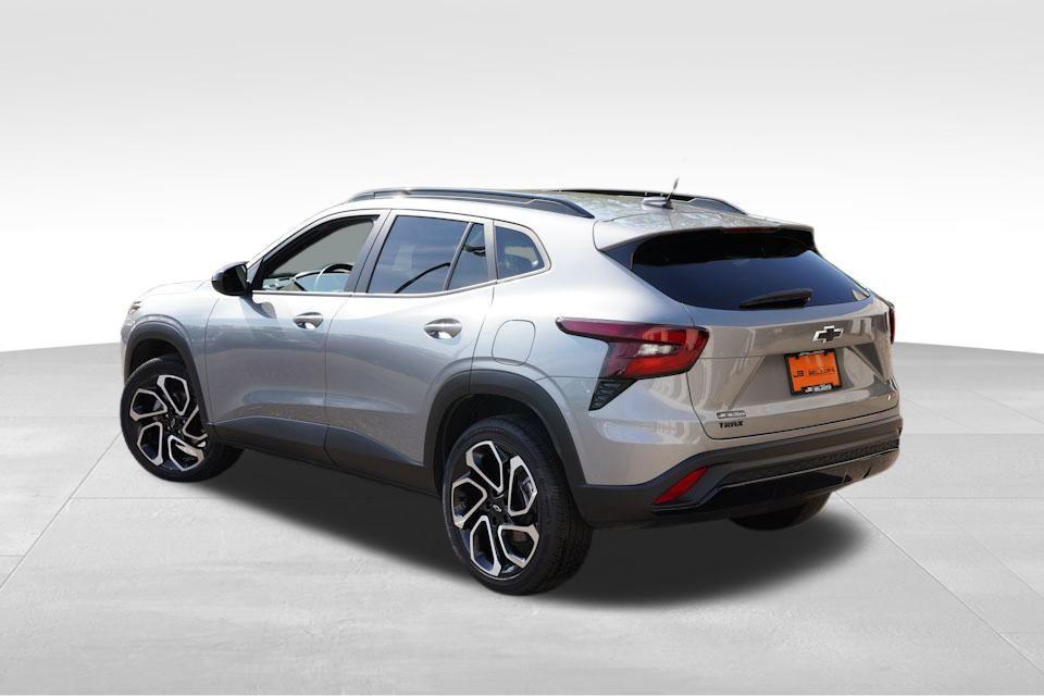 used 2024 Chevrolet Trax car, priced at $20,999