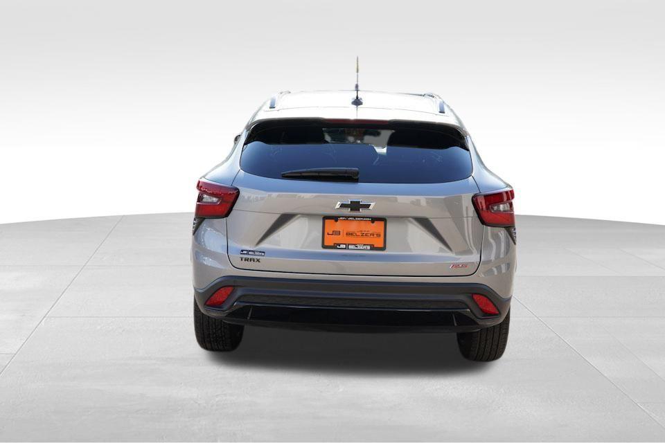 used 2024 Chevrolet Trax car, priced at $20,999