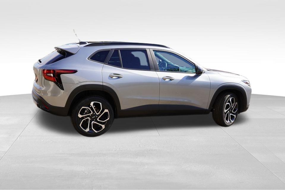 used 2024 Chevrolet Trax car, priced at $20,999