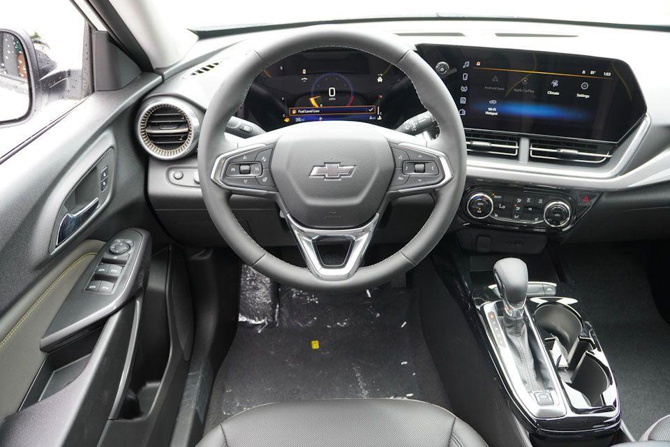 new 2025 Chevrolet Trax car, priced at $24,190