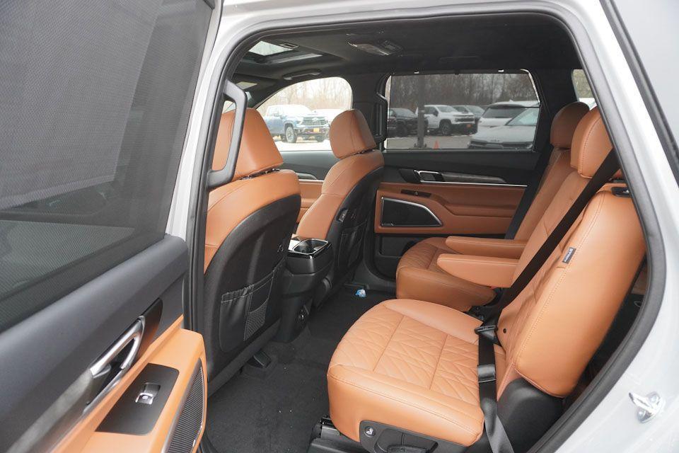 new 2025 Kia Telluride car, priced at $45,592