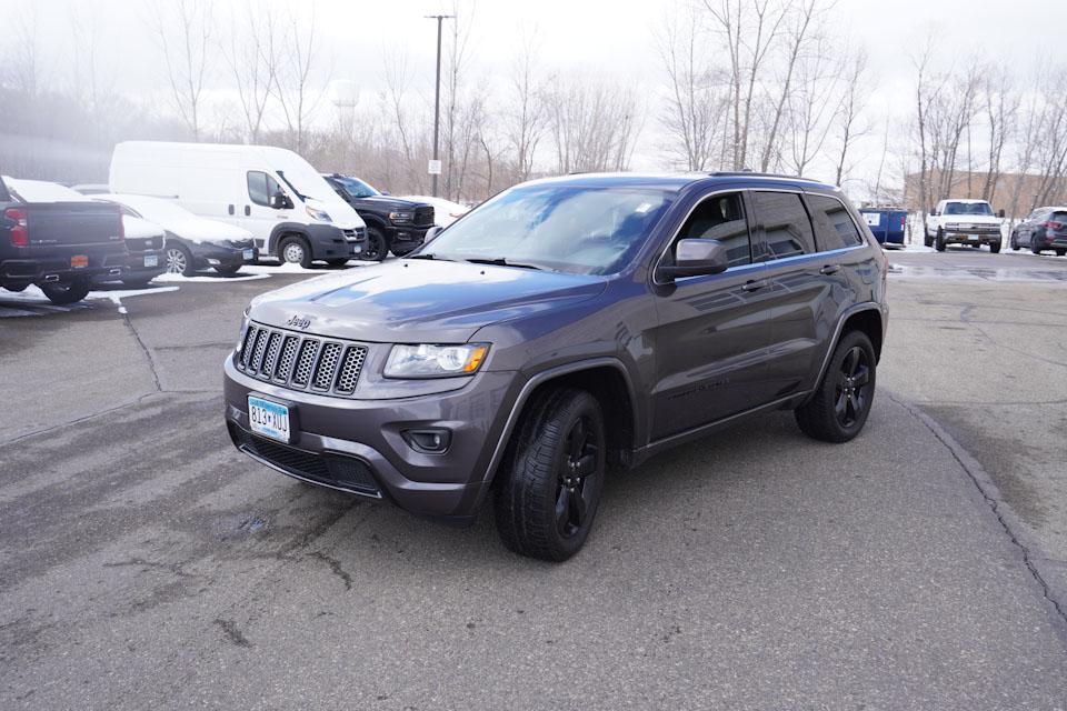 used 2015 Jeep Grand Cherokee car, priced at $16,415