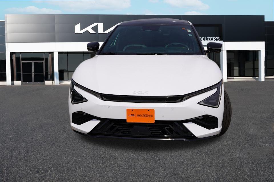 new 2025 Kia EV6 car, priced at $47,946