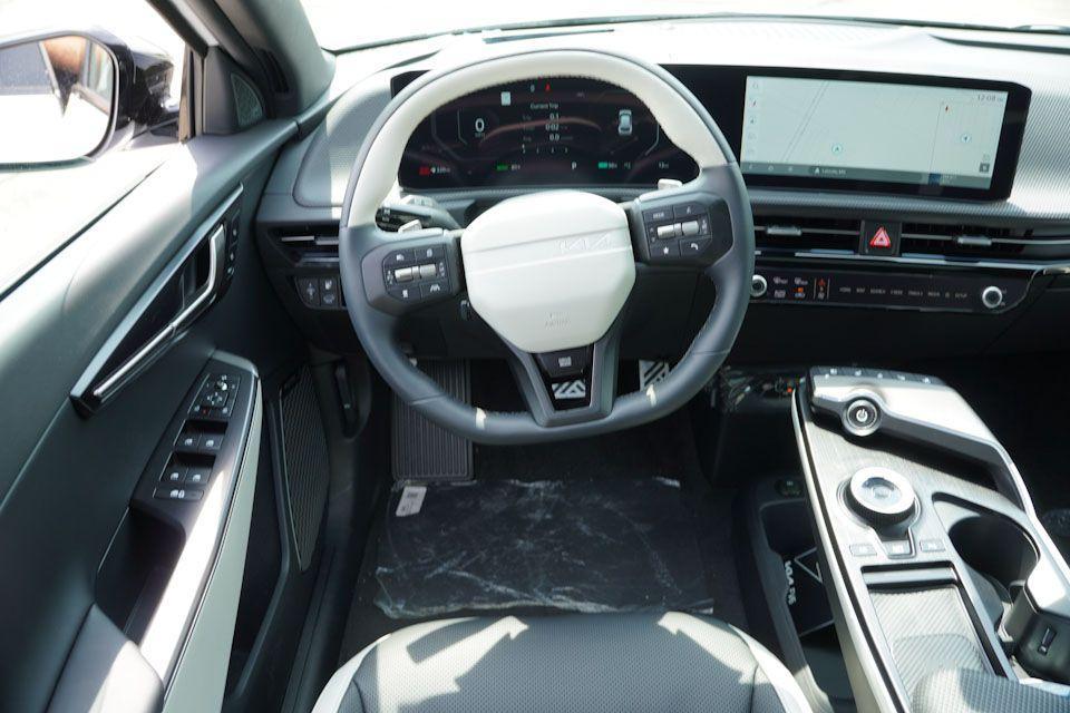 new 2025 Kia EV6 car, priced at $47,946