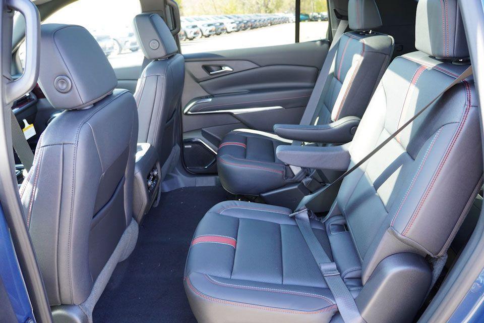 new 2026 Chevrolet Traverse car, priced at $58,020