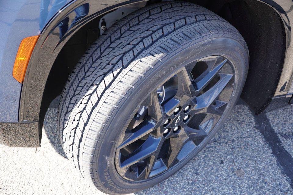 new 2026 Chevrolet Traverse car, priced at $58,020