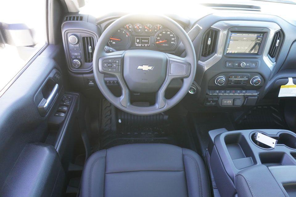 new 2025 Chevrolet Silverado 3500 car, priced at $61,935