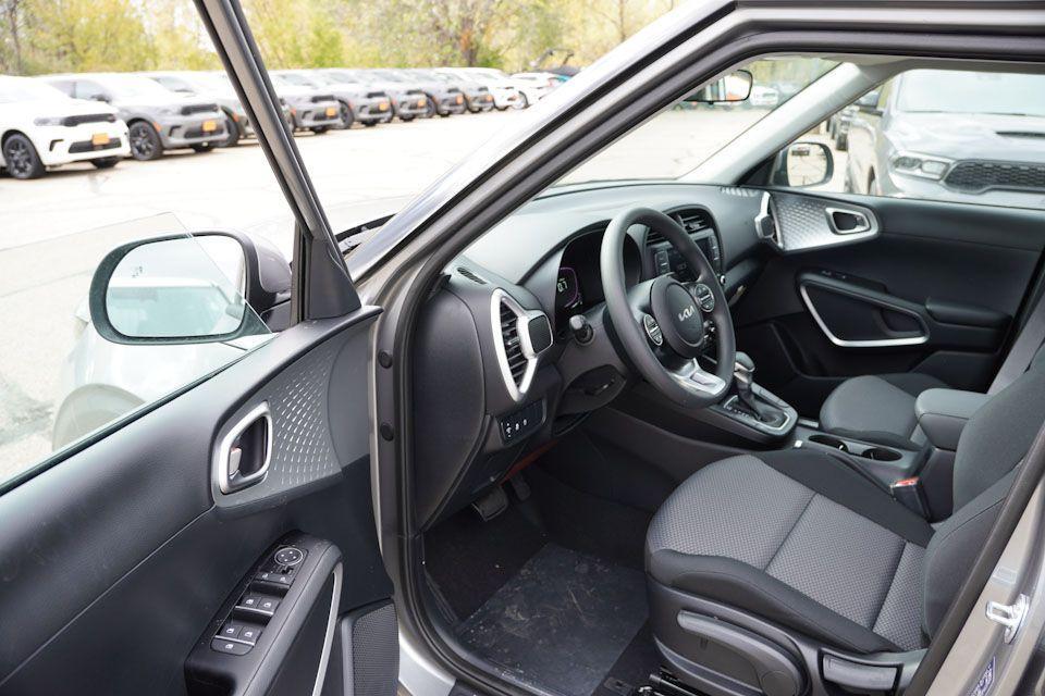 new 2025 Kia Soul car, priced at $20,283