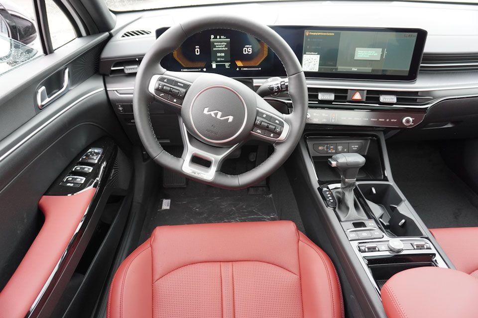 new 2025 Kia K5 car, priced at $30,252