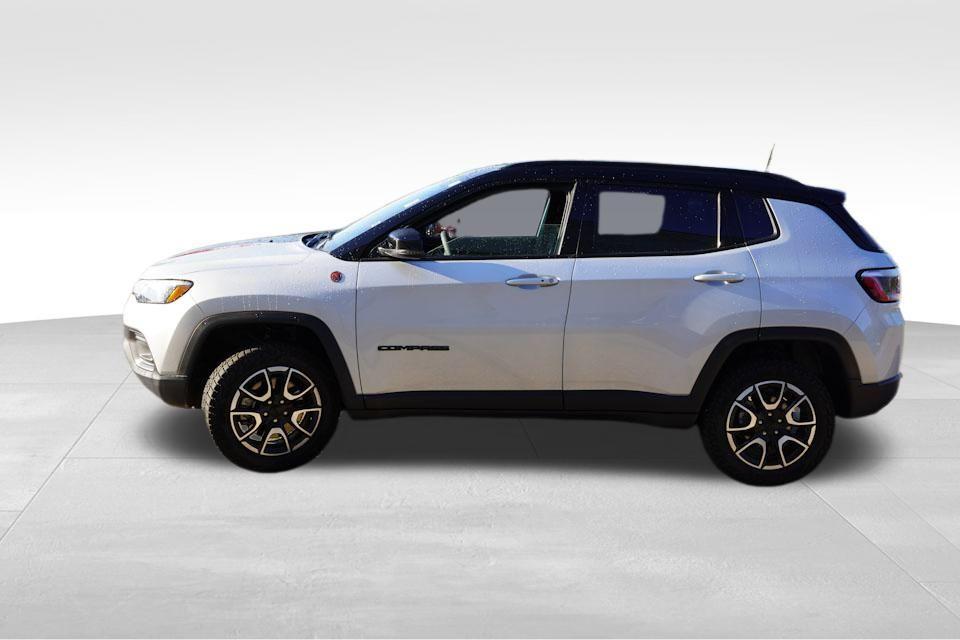 used 2024 Jeep Compass car, priced at $27,333