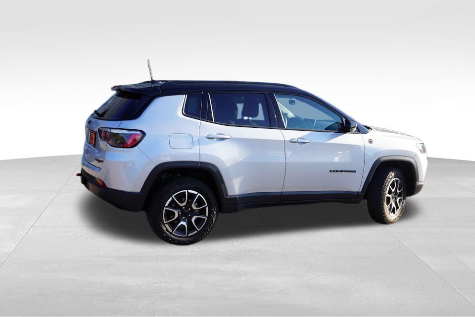 used 2024 Jeep Compass car, priced at $27,333