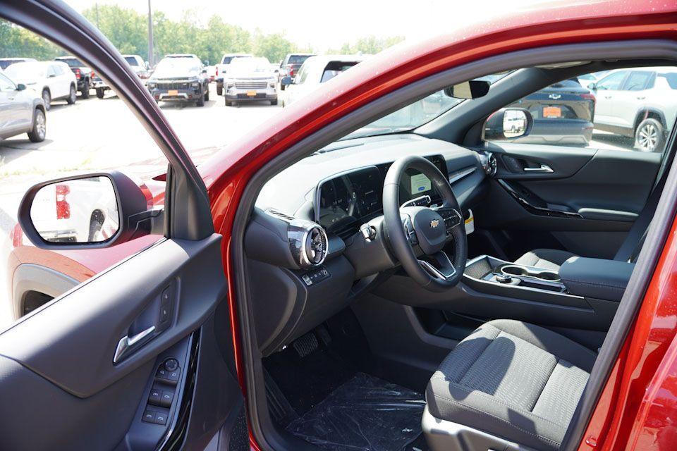 new 2026 Chevrolet Equinox car, priced at $30,435
