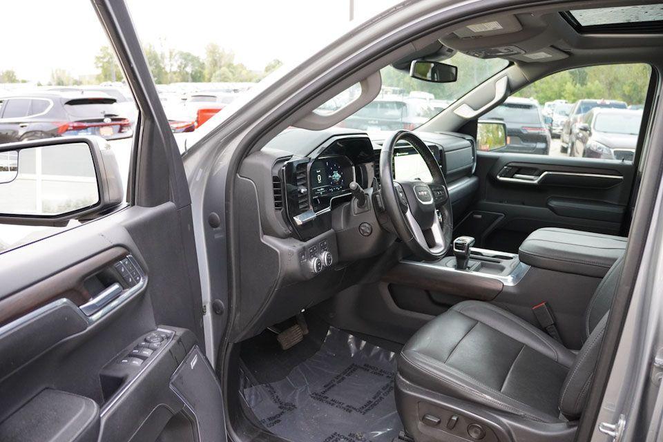 used 2023 GMC Sierra 1500 car, priced at $45,998