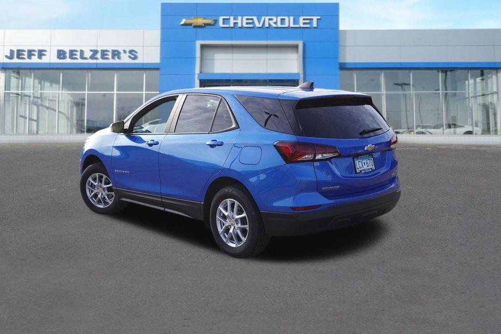 new 2024 Chevrolet Equinox car, priced at $25,875