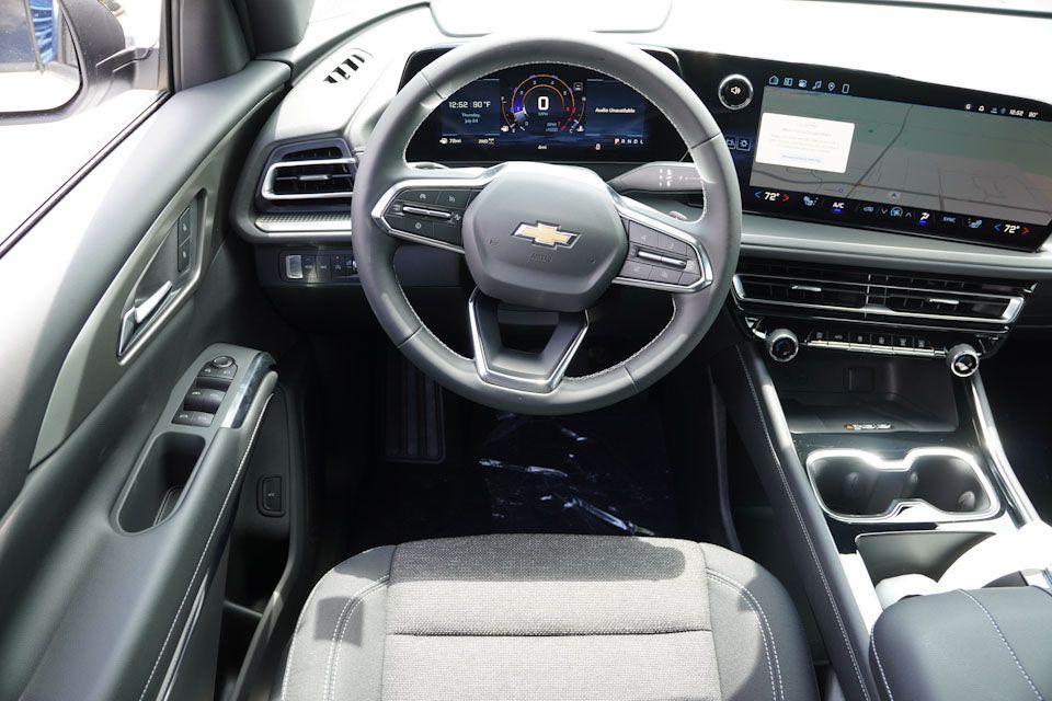 new 2026 Chevrolet Traverse car, priced at $41,920