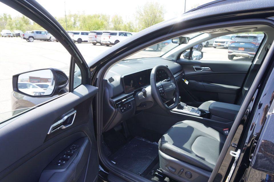 new 2026 Kia Sportage car, priced at $32,456