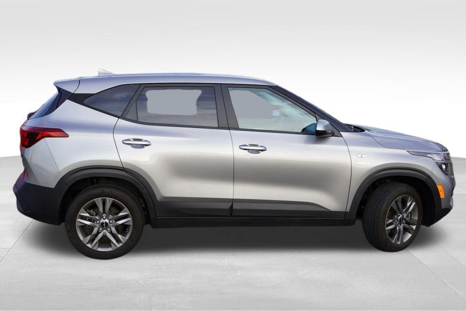 used 2023 Kia Seltos car, priced at $19,996