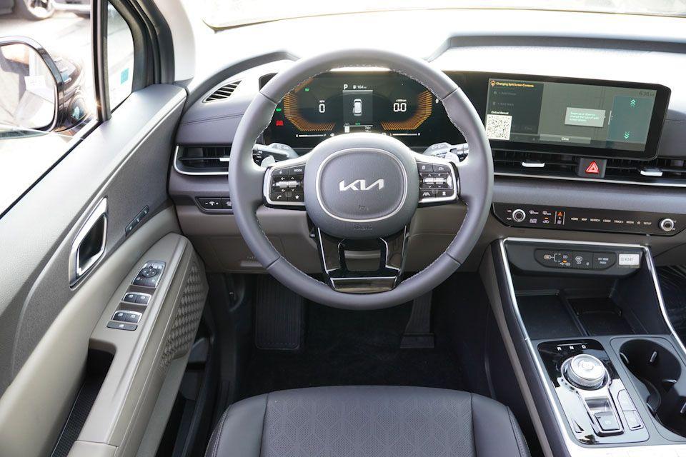 new 2026 Kia Carnival Hybrid car, priced at $42,769