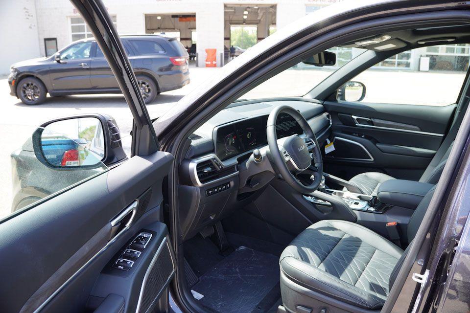 new 2025 Kia Telluride car, priced at $43,911