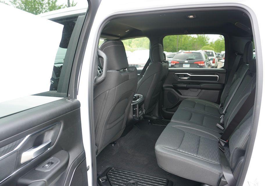 new 2025 Ram 1500 car, priced at $45,667