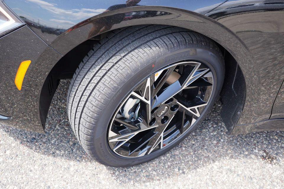 new 2026 Kia K5 car, priced at $28,132