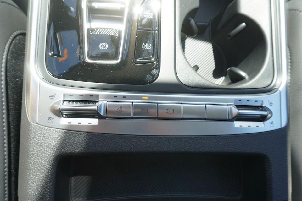 new 2025 Kia Carnival Hybrid car, priced at $51,002