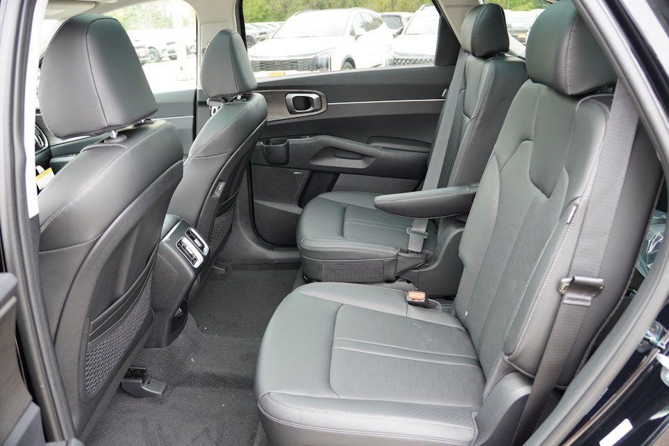 new 2026 Kia Sorento car, priced at $39,456