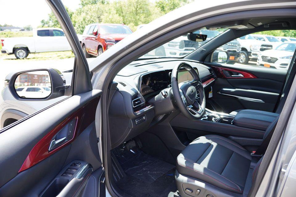 new 2025 Chevrolet Traverse car, priced at $54,589