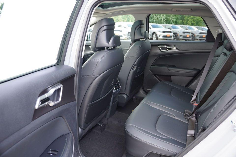new 2026 Kia Sportage Hybrid car, priced at $33,616