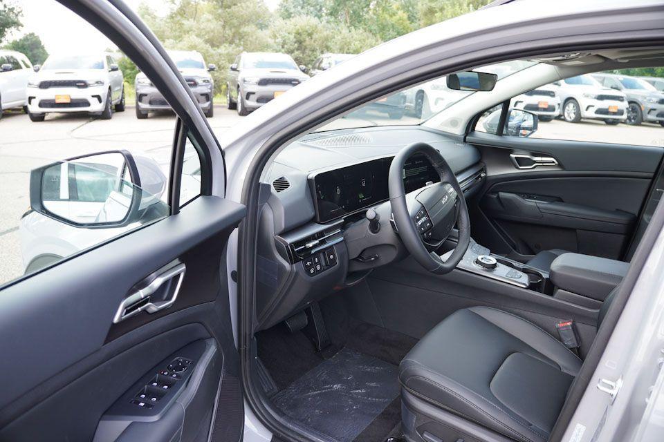 new 2026 Kia Sportage Hybrid car, priced at $33,616